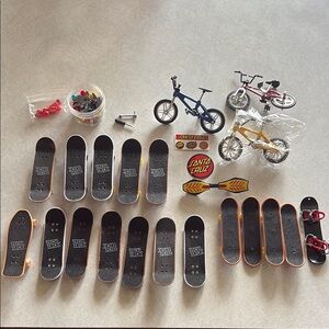 Fingerboard and BMX Set